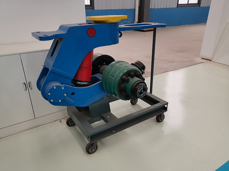 Remolque hidráulico de 3 ejes