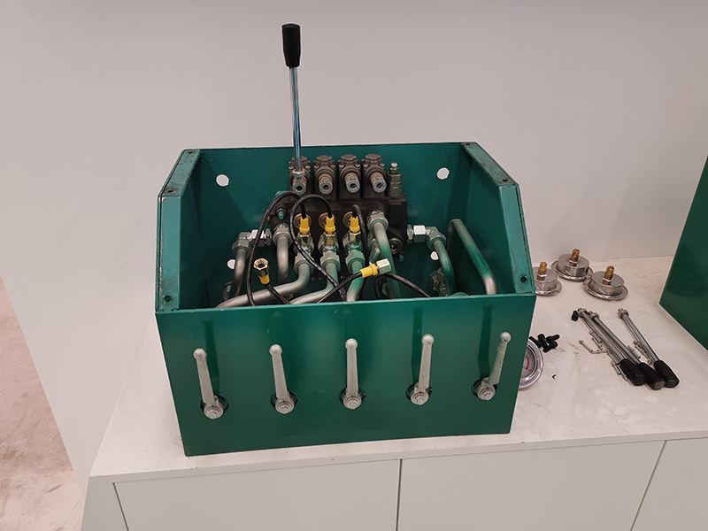 Remolque hidráulico de 3 ejes 3 Axle Hydraulic Trailer