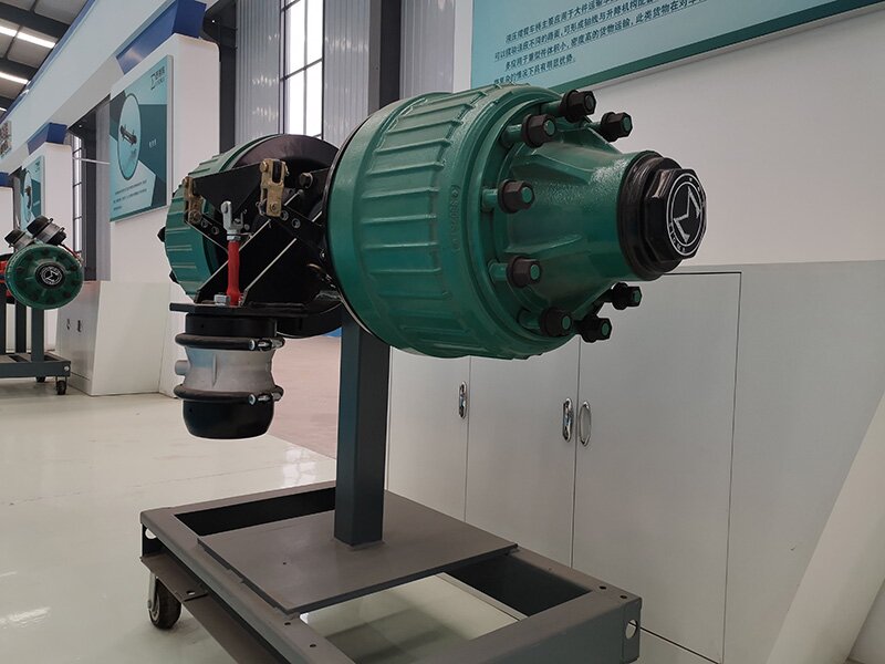 Eje de brazo oscilante hidráulico Hydraulic Swing Arm Axle