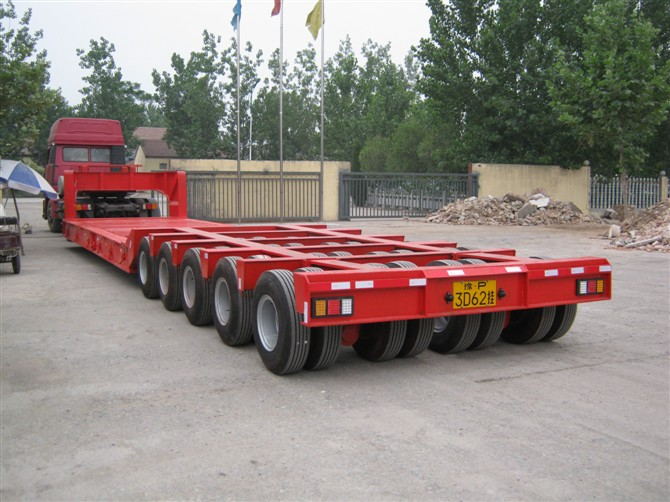 remolque de plataforma baja lowbed trailer